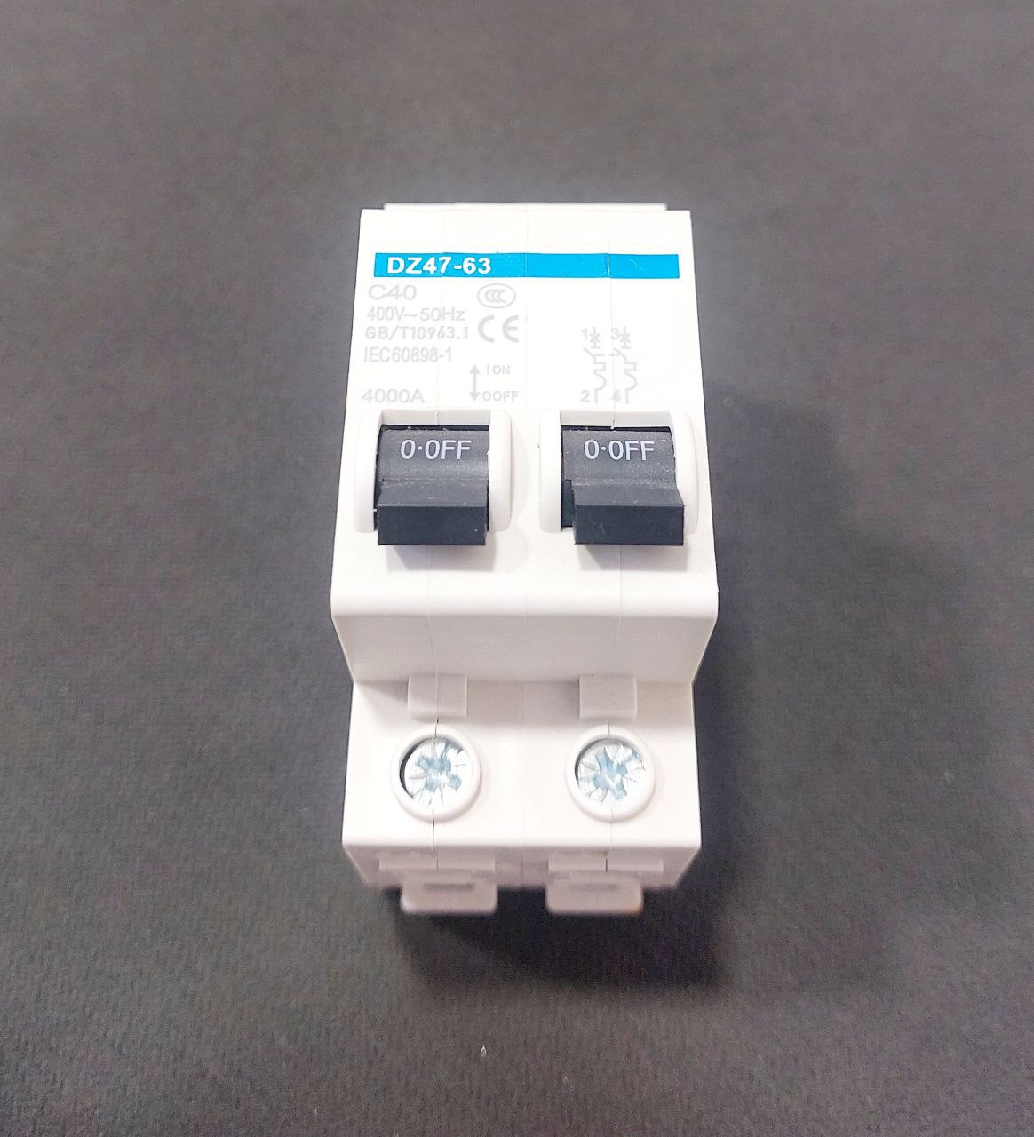 AVTOMAT STABILIZATOR DZ47-63 40A